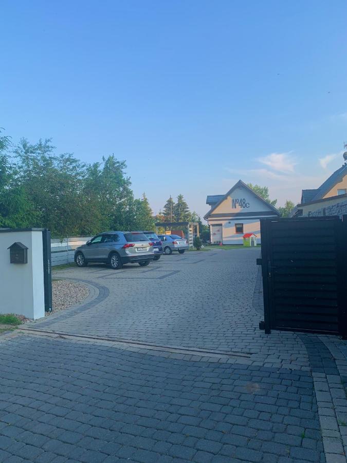 48C Domki Letniskowe I Apartament 波别罗沃 外观 照片